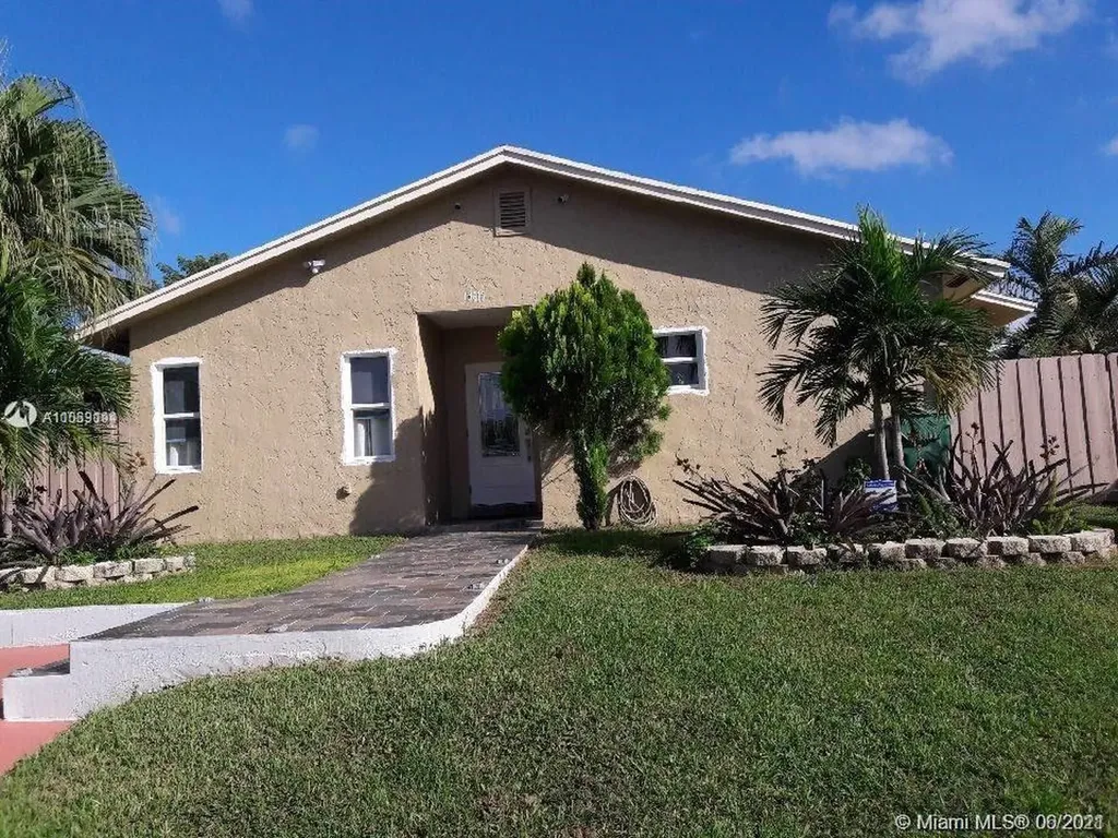 13615 SW 285th Terrace Homestead FL 33033