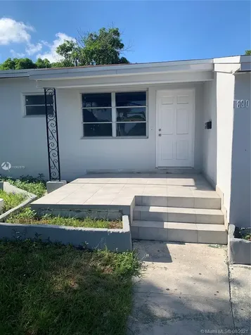 880 NE 135th Street North Miami FL 33161