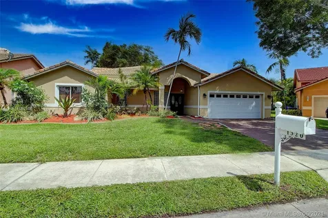 1320 SW 104th Avenue Pembroke Pines FL 33025
