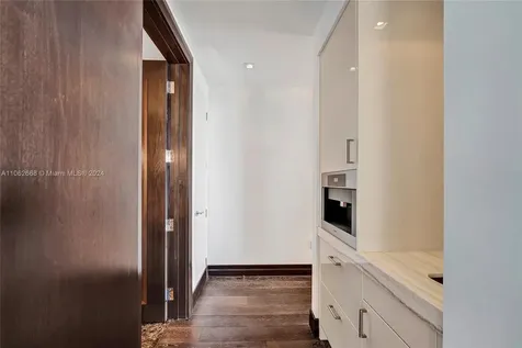 17749 Collins Avenue Sunny Isles Beach FL 33160