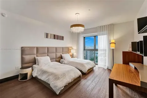 17749 Collins Avenue Sunny Isles Beach FL 33160