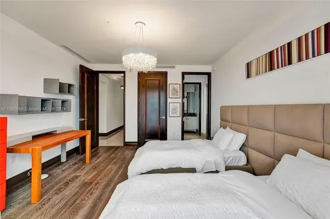 17749 Collins Avenue Sunny Isles Beach FL 33160