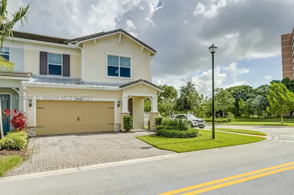 3933 Black Olive Lane Hollywood FL 33021