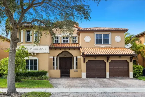 15631 SW 28th Terrace Miami FL 33185