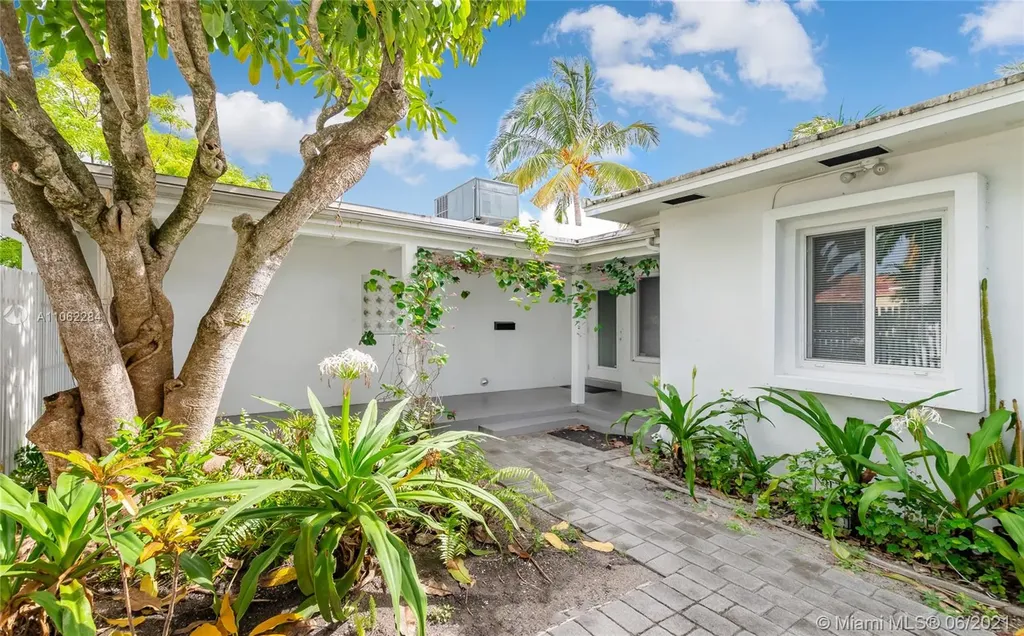 7017 Trouville Esplanade Miami Beach FL 33141