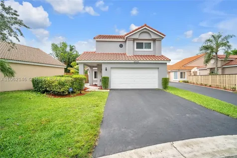 10156 NW 4th Street Plantation FL 33324