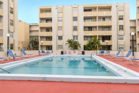 10090 NW 80th Court Hialeah Gardens FL 33016