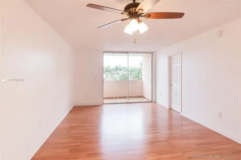 10090 NW 80th Court Hialeah Gardens FL 33016