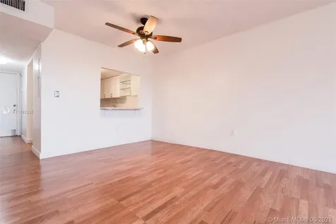10090 NW 80th Court Hialeah Gardens FL 33016