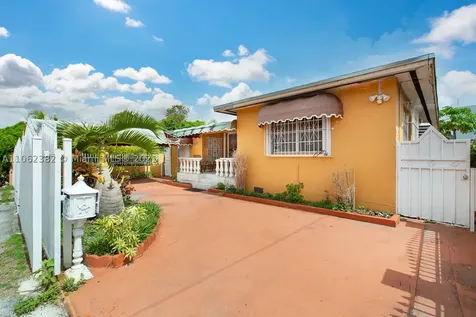 3431 NW 2nd Terrace Miami FL 33125