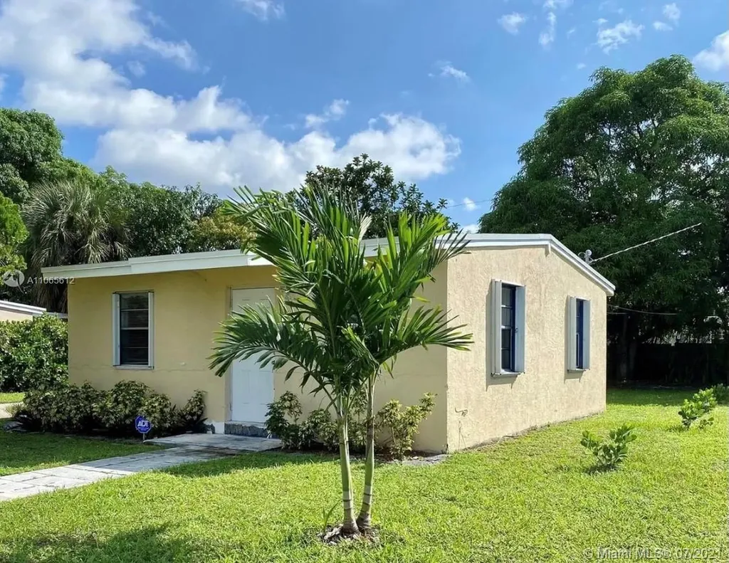 1552 NW 6th Avenue Pompano Beach FL 33060