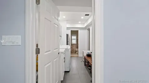 4258 N Michigan Avenue Miami Beach FL 33140