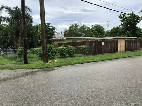 6240 Funston Street Hollywood FL 33023