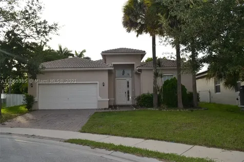 4325 W Whitewater Avenue Weston FL 33332