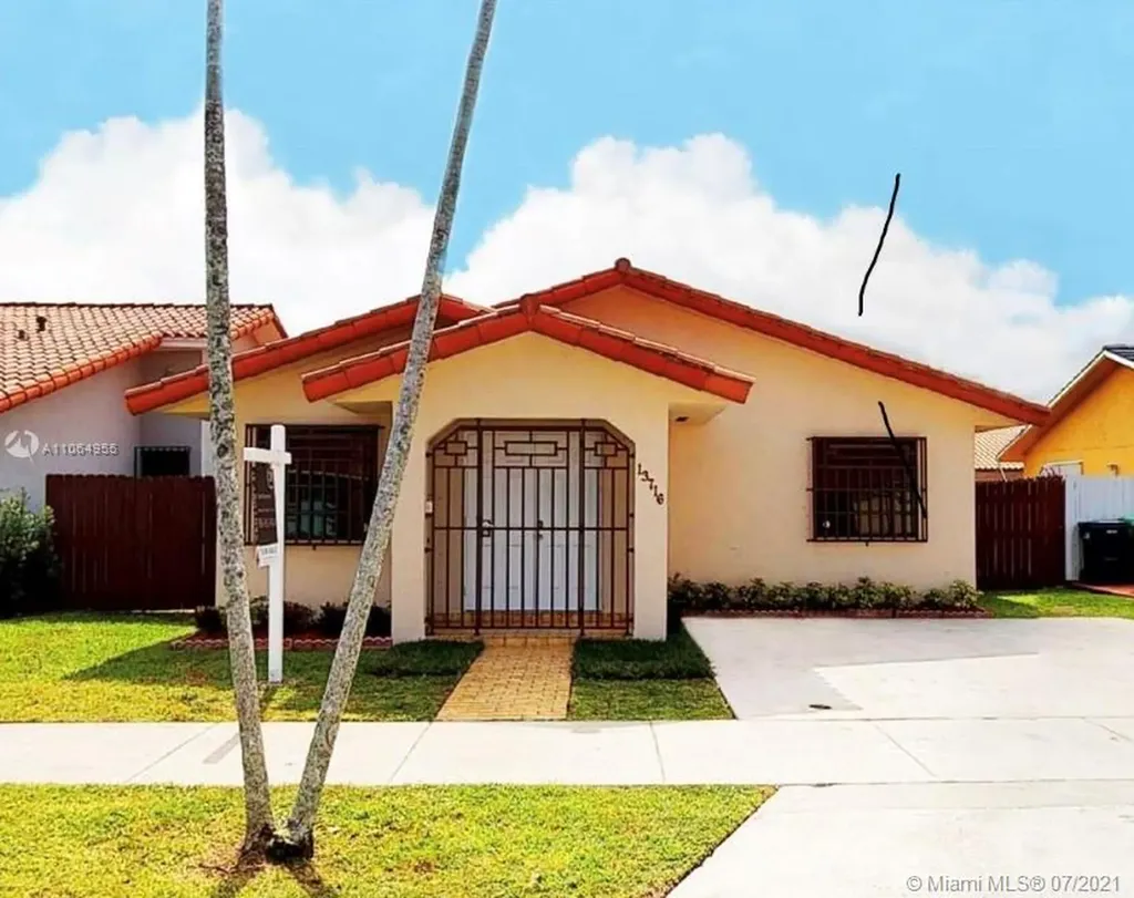 13716 SW 21st Terrace Miami FL 33175