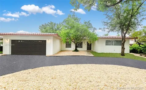 1161 Redbird Avenue Miami Springs FL 33166