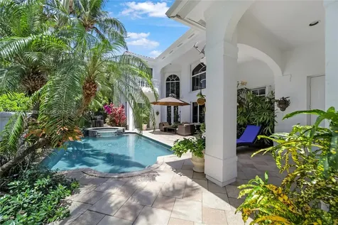 19414 NE 39th Avenue Sunny Isles Beach FL 33160