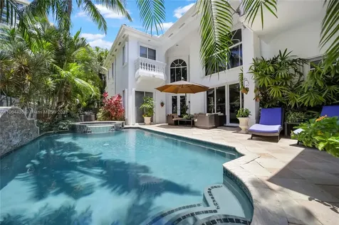 19414 NE 39th Avenue Sunny Isles Beach FL 33160