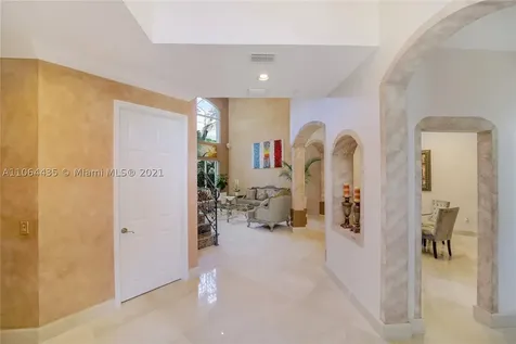 19414 NE 39th Avenue Sunny Isles Beach FL 33160