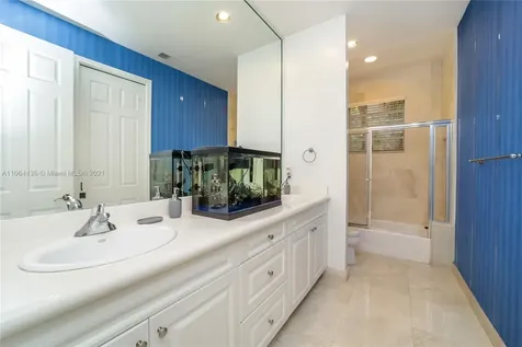 19414 NE 39th Avenue Sunny Isles Beach FL 33160
