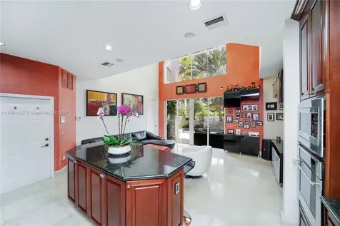 19414 NE 39th Avenue Sunny Isles Beach FL 33160