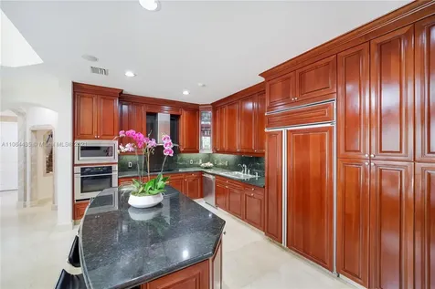 19414 NE 39th Avenue Sunny Isles Beach FL 33160