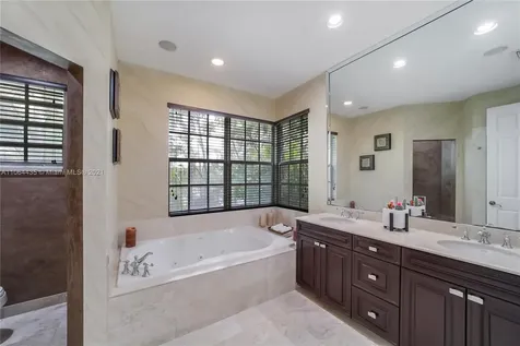 19414 NE 39th Avenue Sunny Isles Beach FL 33160