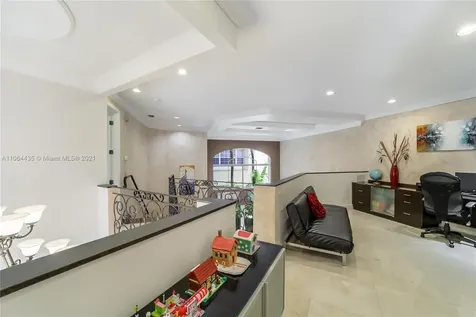 19414 NE 39th Avenue Sunny Isles Beach FL 33160