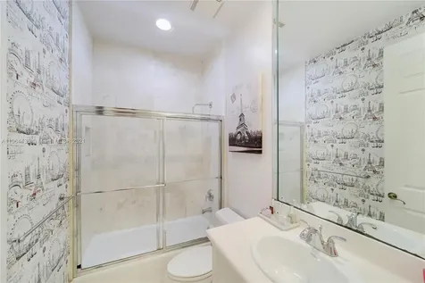 19414 NE 39th Avenue Sunny Isles Beach FL 33160