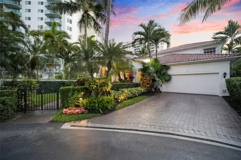 19414 NE 39th Avenue Sunny Isles Beach FL 33160