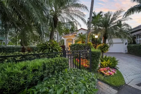 19414 NE 39th Avenue Sunny Isles Beach FL 33160