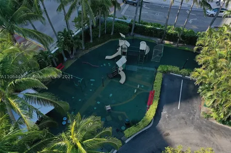 19414 NE 39th Avenue Sunny Isles Beach FL 33160