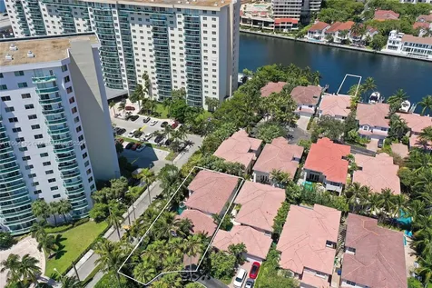 19414 NE 39th Avenue Sunny Isles Beach FL 33160