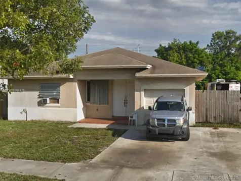 2501 NW 182nd Terrace Miami Gardens FL 33056