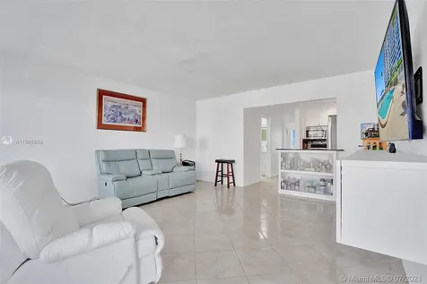 4050 N Ocean Drive Lauderdale By The Sea FL 33308