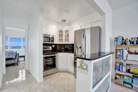 4050 N Ocean Drive Lauderdale By The Sea FL 33308