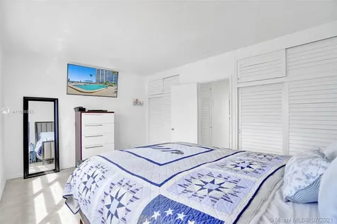 4050 N Ocean Drive Lauderdale By The Sea FL 33308