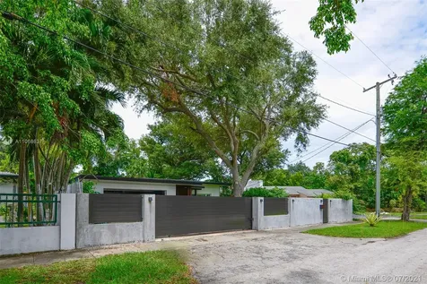 61 SW 31st Road Miami FL 33129