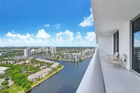 4010 S Ocean Drive Hollywood FL 33019