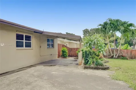 6551 Liberty Street Hollywood FL 33024