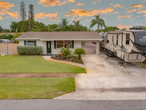 1429 W Hardee Street Lantana FL 33462