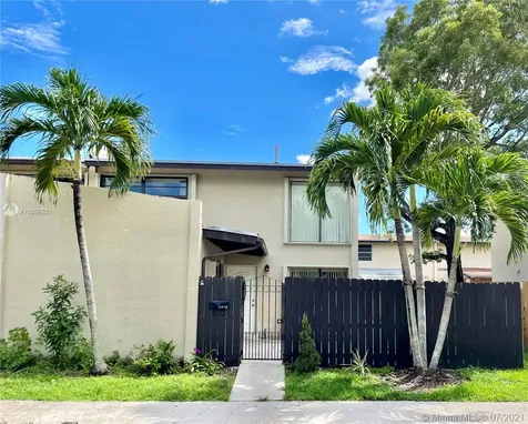 11056 SW 70th Terrace Miami FL 33173