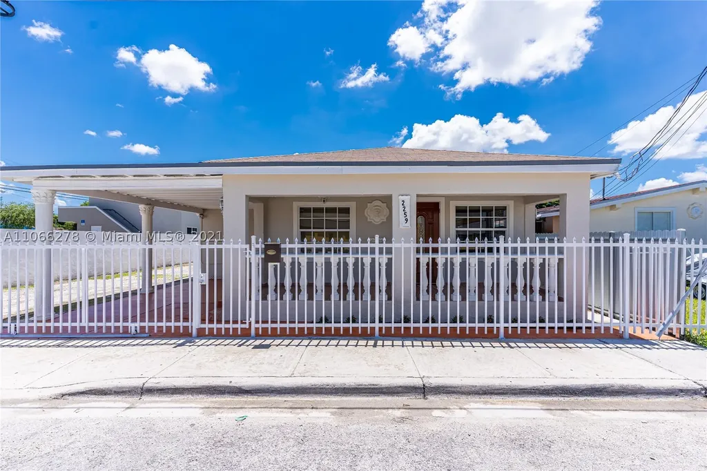 2259 W 5th Avenue Hialeah FL 33010
