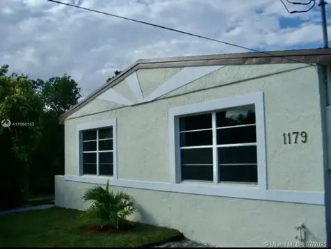 1179 Hayes Street Hollywood FL 33019