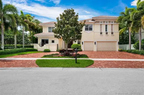 631 Sweet Bay Avenue Plantation FL 33324