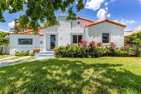 1615 Bay Drive Miami Beach FL 33141