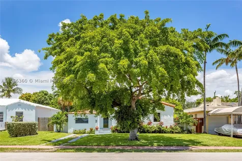 1615 Bay Drive Miami Beach FL 33141