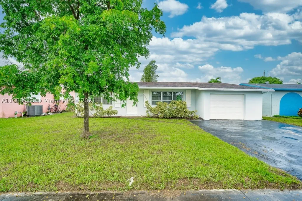 9550 NW 26th Place Sunrise FL 33322