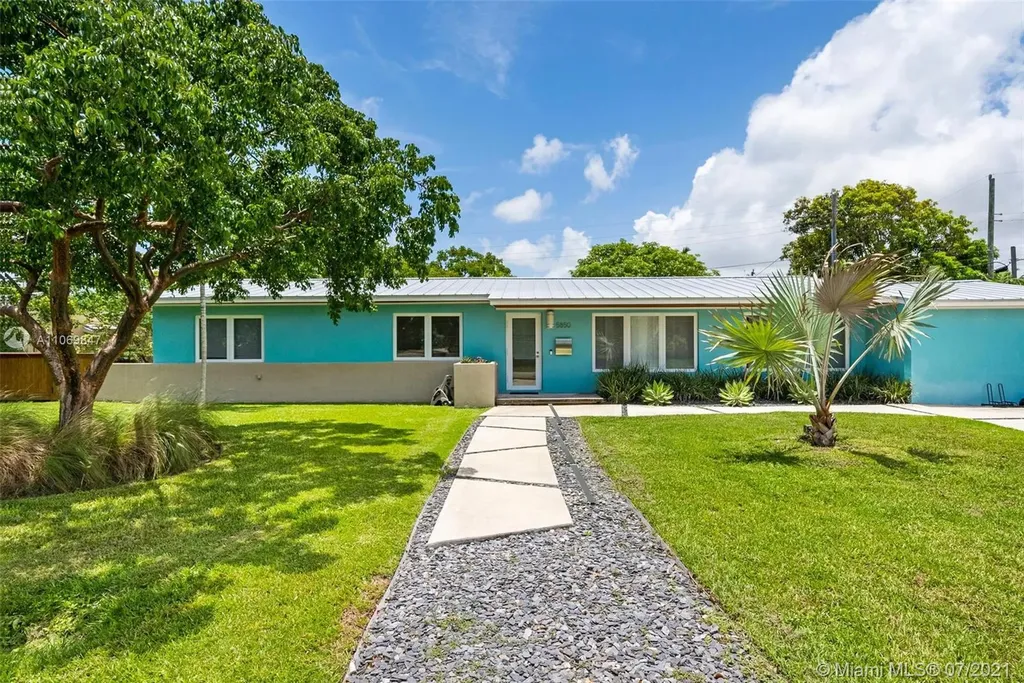 5850 SW 62nd Place South Miami FL 33143