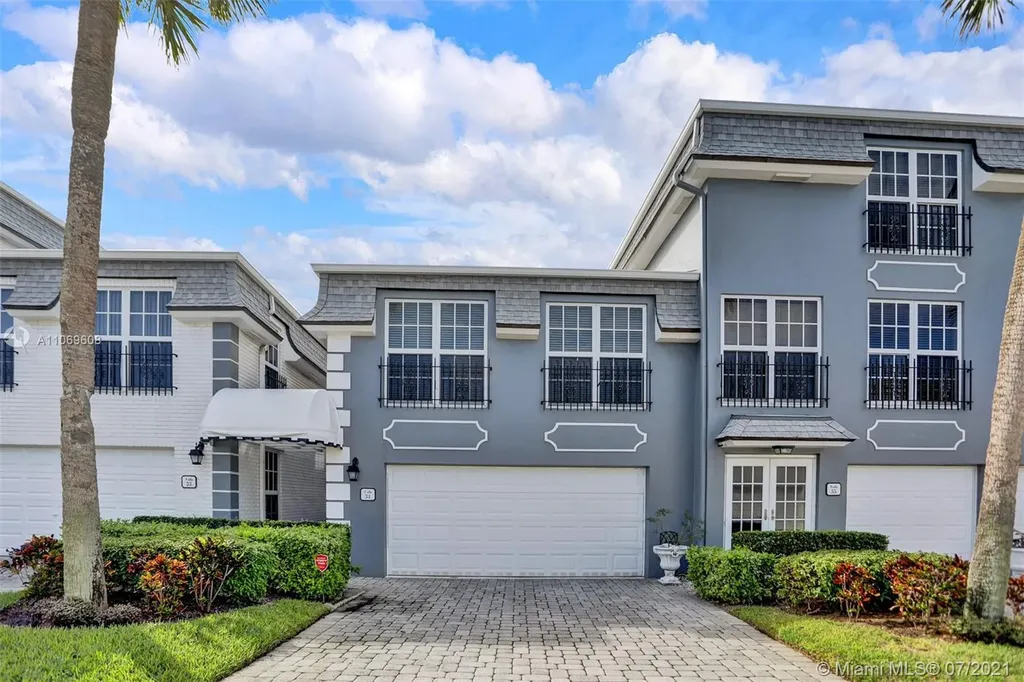 1194 Hillsboro Mile Hillsboro Beach FL 33062